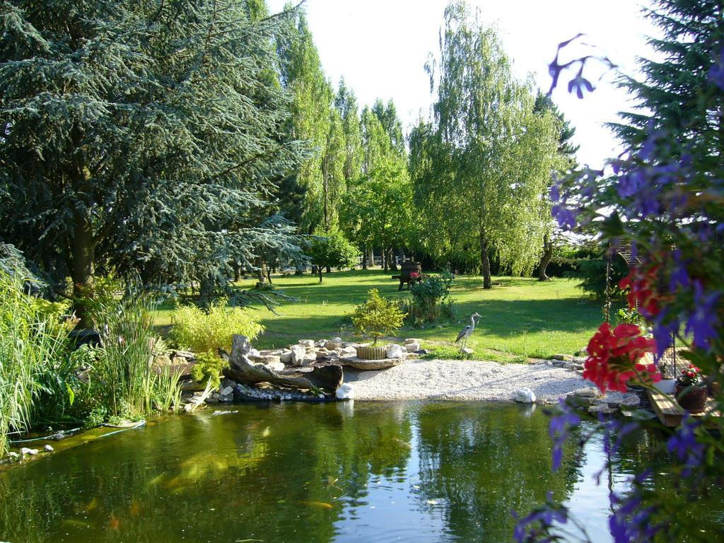 Allee Des Peupliers Bed and Breakfast Chevigny Rum bild